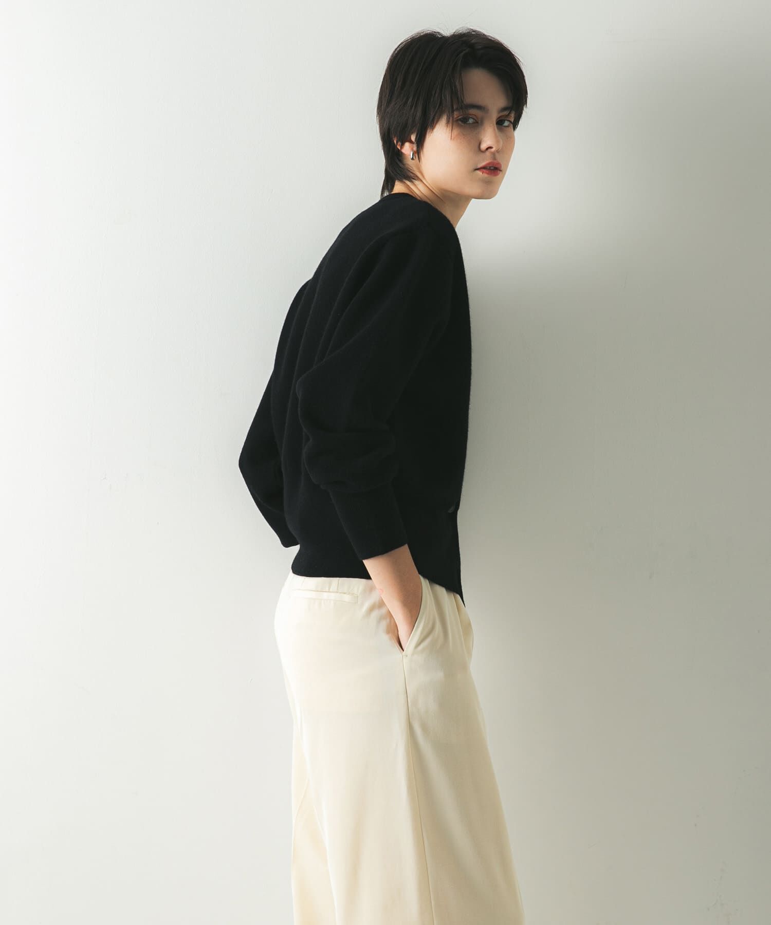 URBAN RESEARCH「ウールカシミヤショルダーパッドカーディガン」|カーディガン|