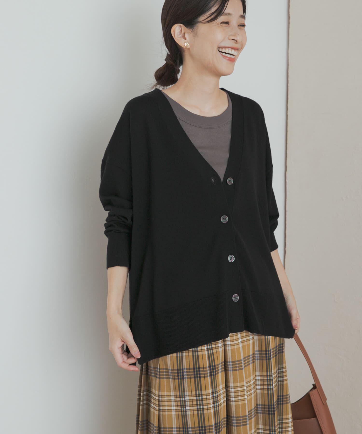 URBAN RESEARCH DOORS「ウォッシャブルウールVネックワイドカーディガン」|カーディガン|