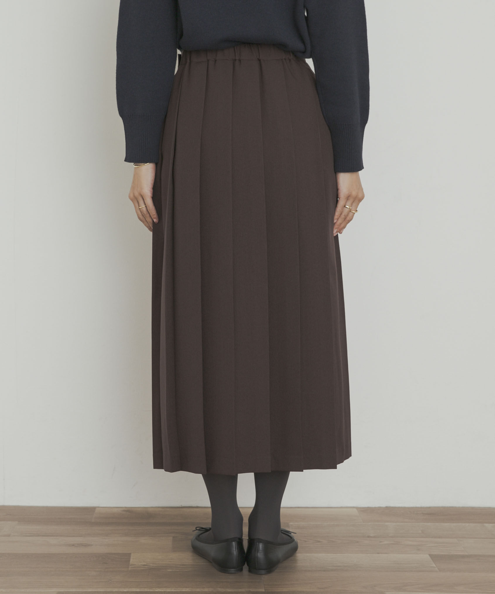 URBAN RESEARCH DOORS「『UR TECH SMOOTHLUXE』片ヒダプリーツスカート」|スカート|