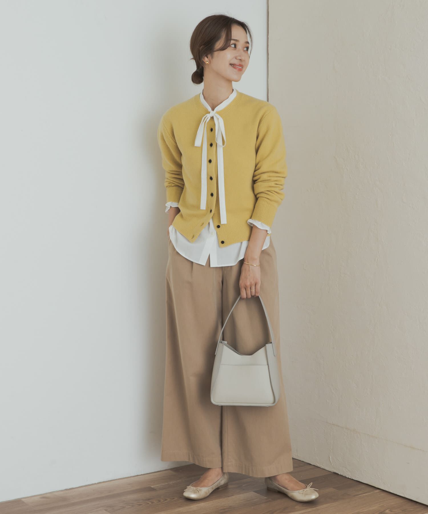 URBAN RESEARCH DOORS「コットンレーヨンリボンブラウス」|シャツ・ブラウス|