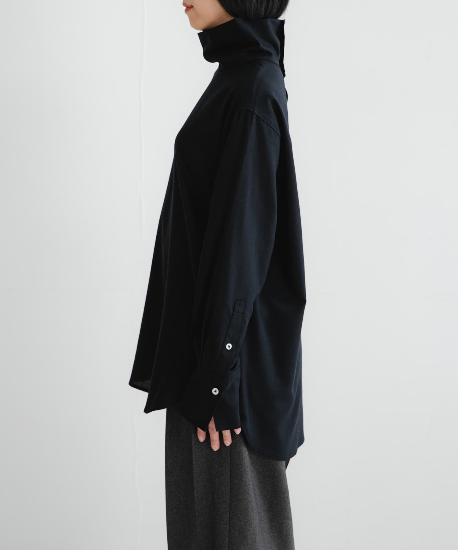 URBAN RESEARCH「TRソフトツイルハイネックシャツ」|シャツ・ブラウス|
