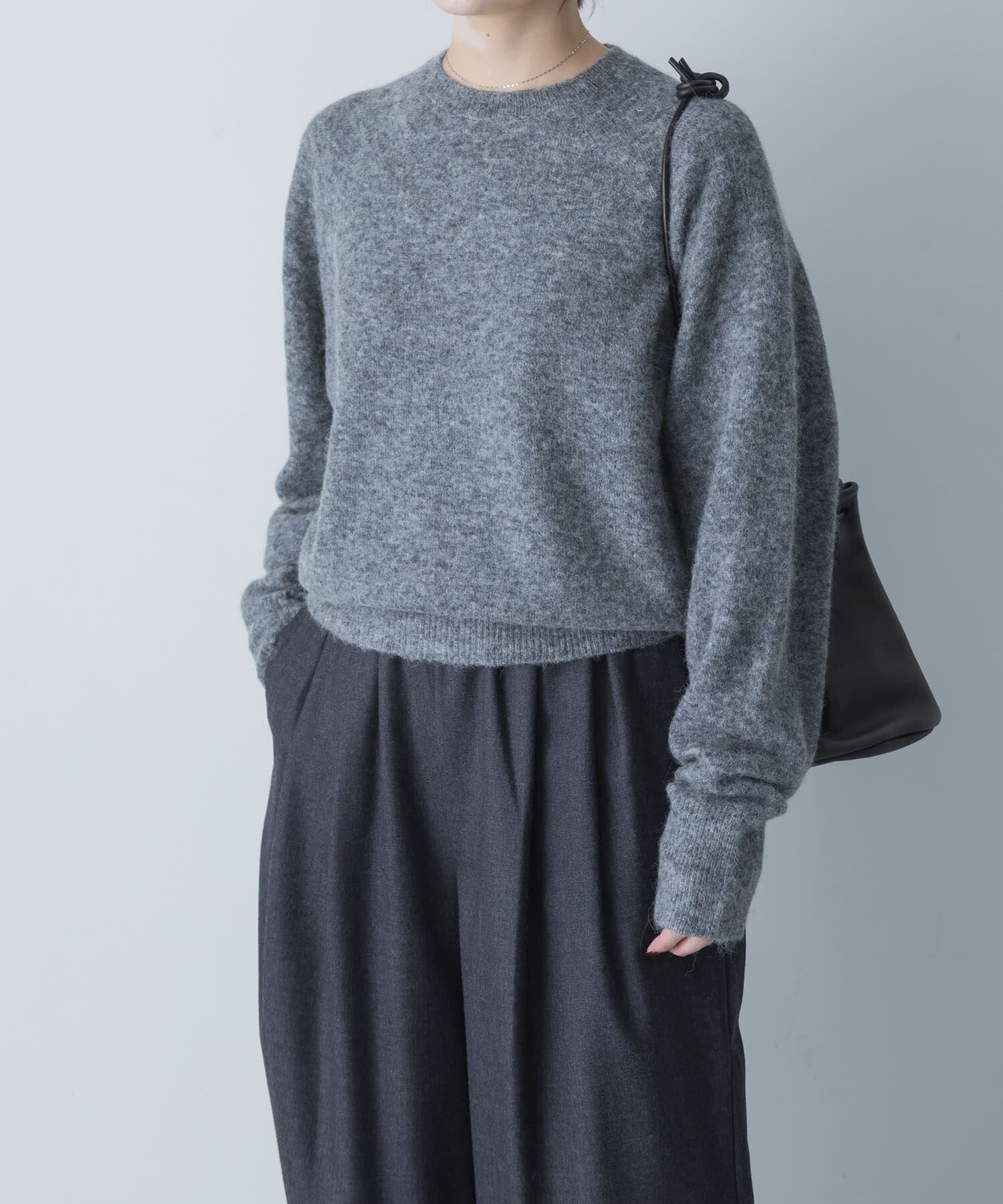 かぐれ「アルパカクルーネックニット」|ニット・セーター|グレー