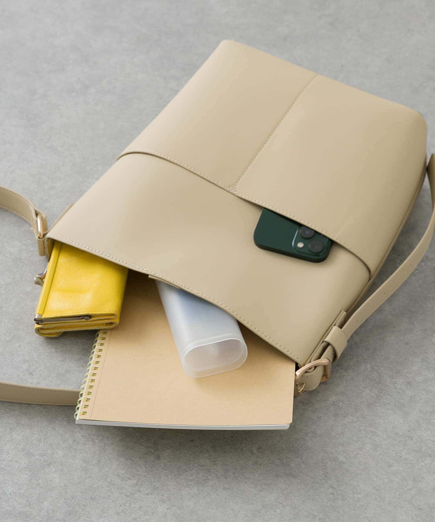 SENSE OF PLACE by URBAN RESEARCH「『防汚』アウトポケットショルダーバッグ」|ショルダー・メッセンジャー|