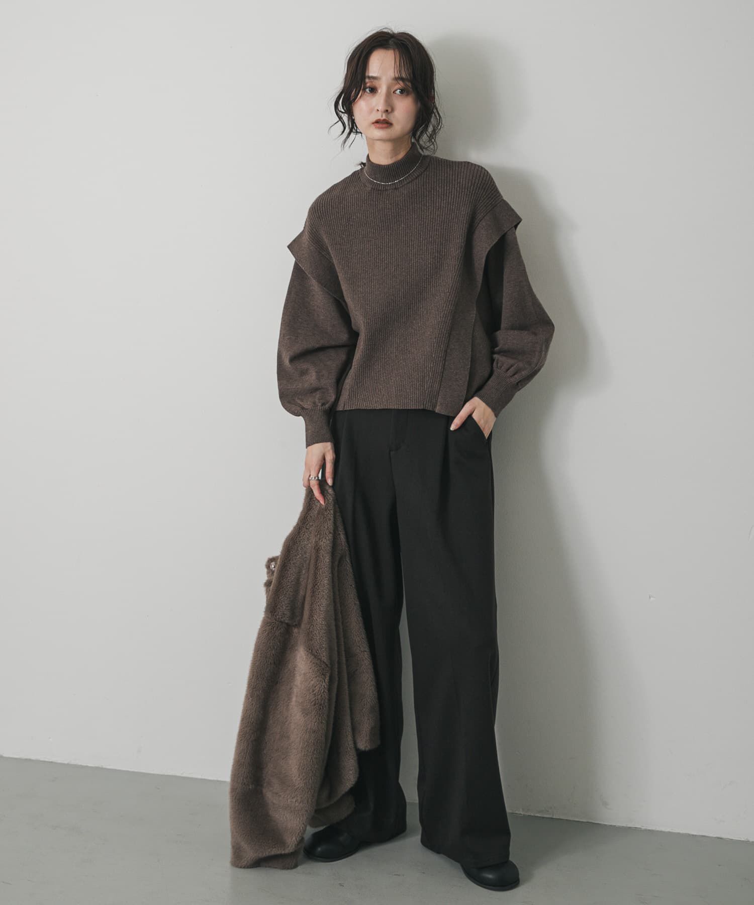 SENSE OF PLACE by URBAN RESEARCH「『一部WEB限定カラー』ストレッチショルダータックセーター」|ニット・セーター|