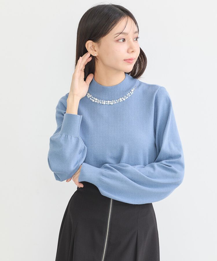 earth music&ecology「パール&ビジューハイネックプルオーバー」|ニット・セーター|