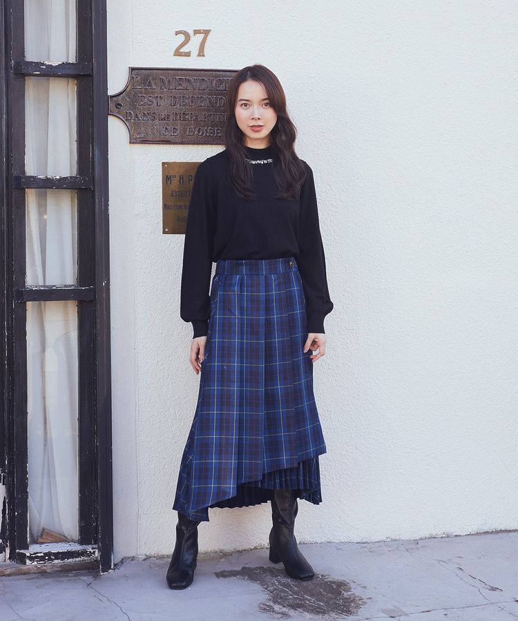 earth music&ecology「パール&ビジューハイネックプルオーバー」|ニット・セーター|