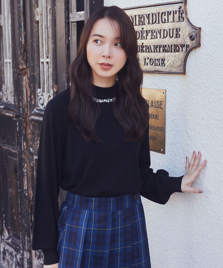 earth music&ecology「パール&ビジューハイネックプルオーバー」|ニット・セーター|Black