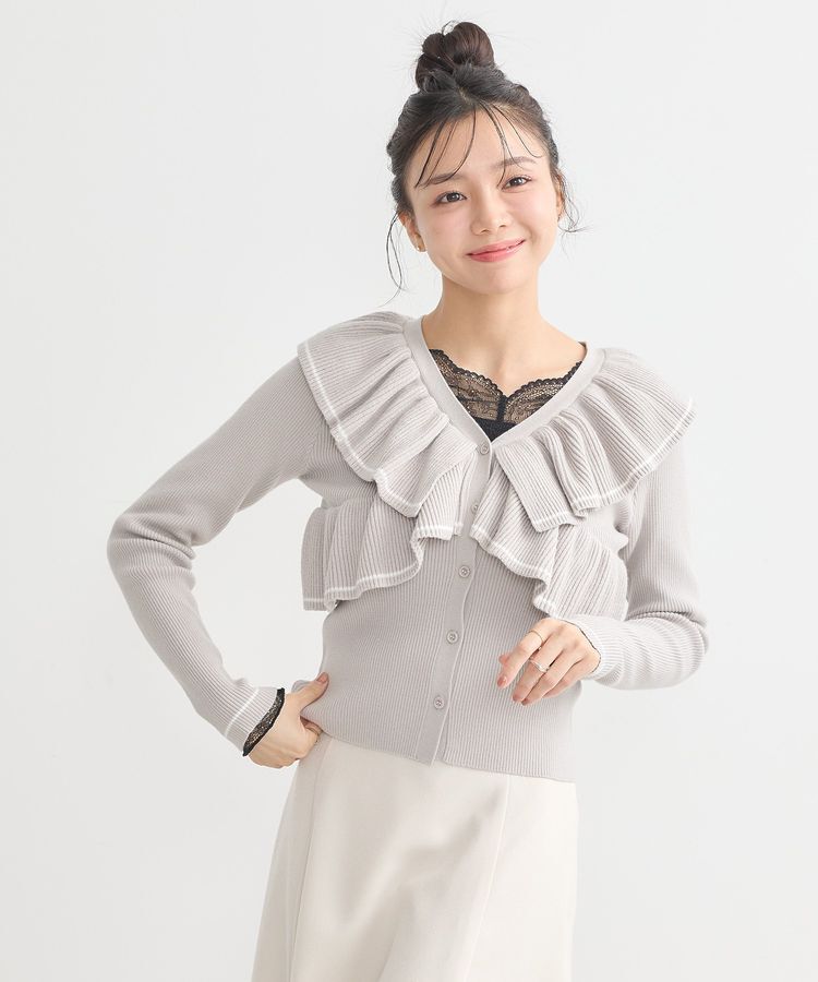 earth music&ecology「Vネックフリルニットカーディガン」|カーディガン|