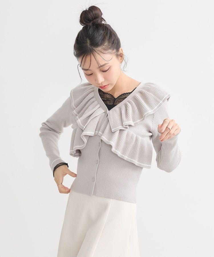 earth music&ecology「Vネックフリルニットカーディガン」|カーディガン|