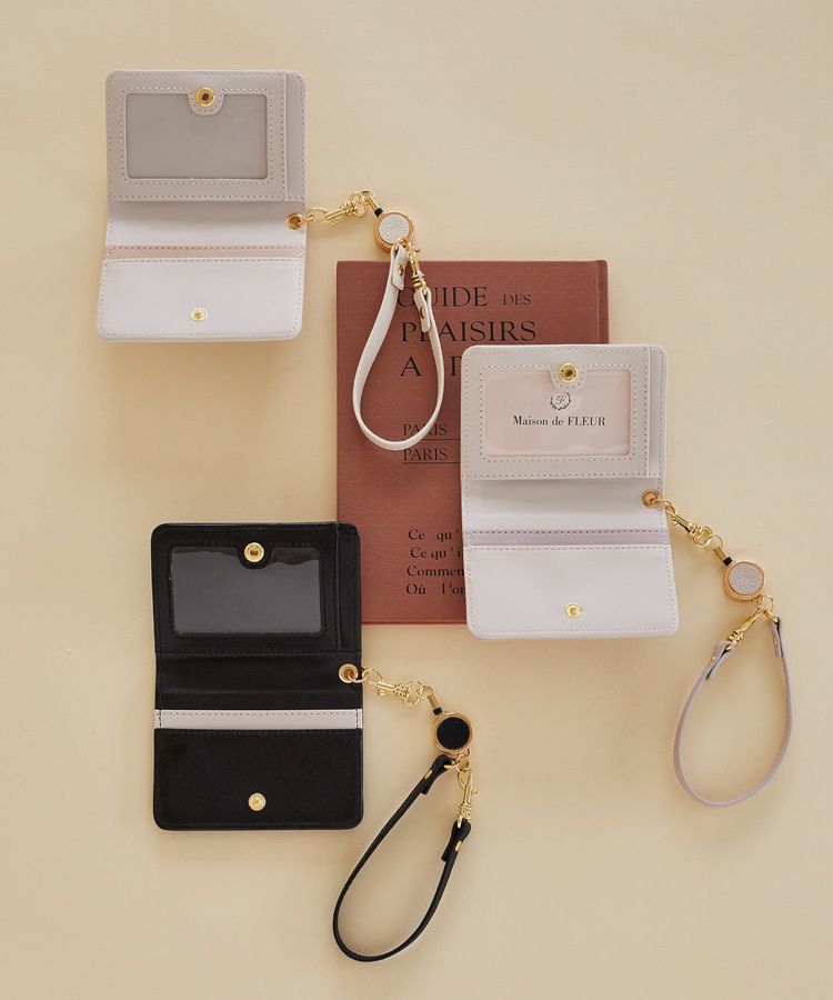 Maison de FLEUR「二つ折りリールパスケース」|財布|
