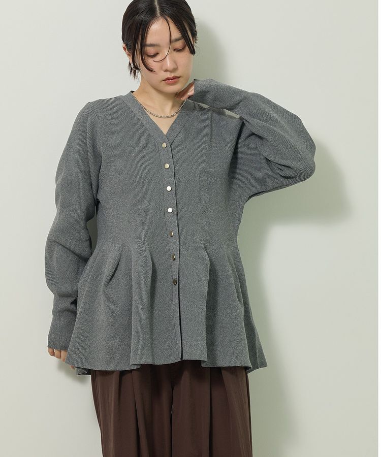 Green Parks「金釦ペプラムニットカーディガン」|カーディガン|