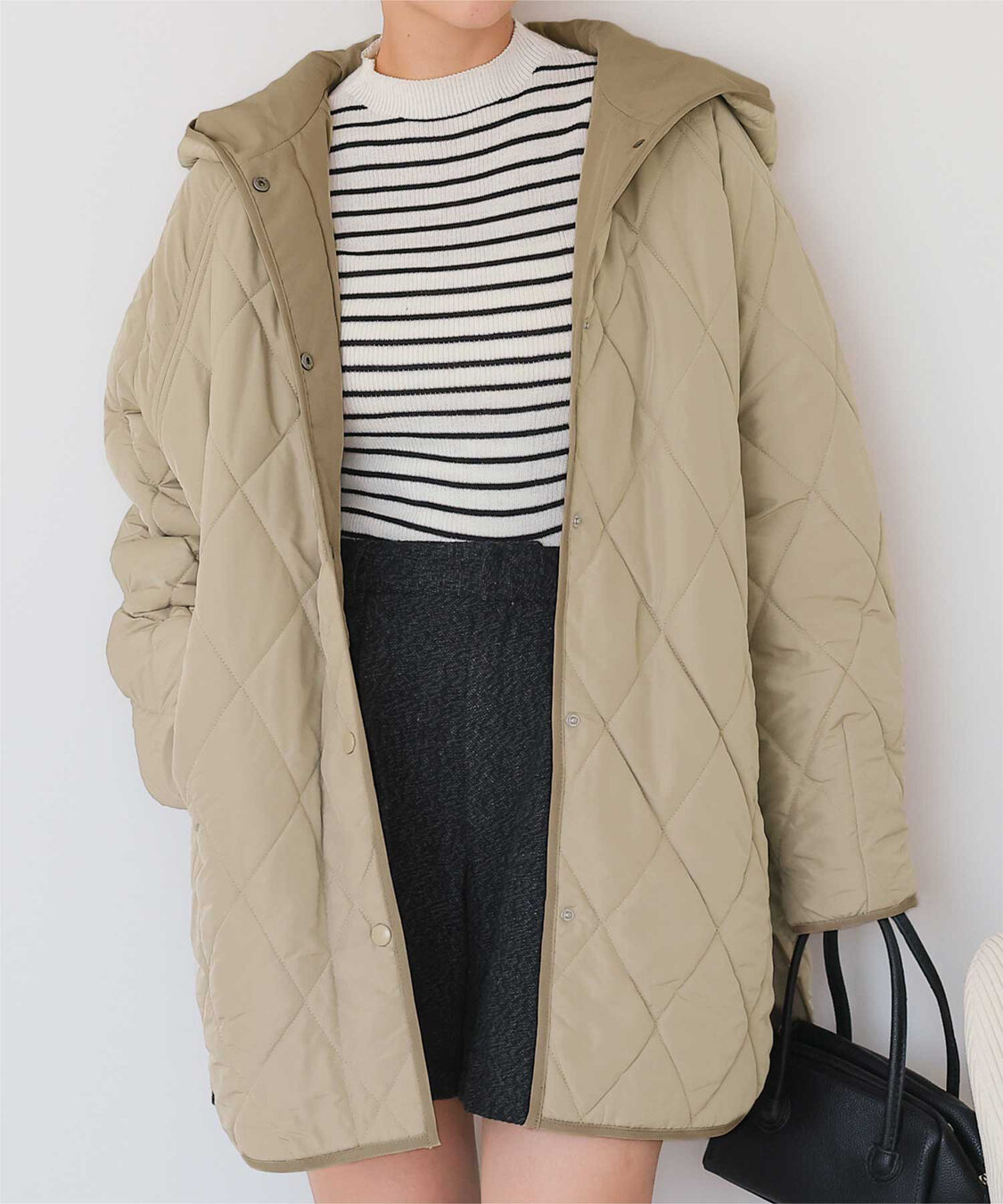 titivate「フーデットキルティングショートコート」|その他|グレージュ