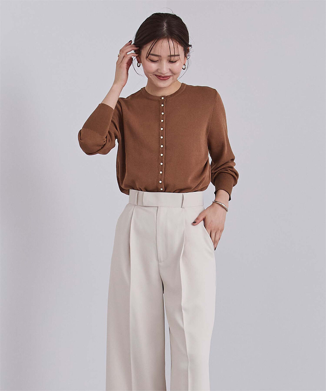 ur's「2wayパール釦ニットカーディガン」|ニット・セーター|