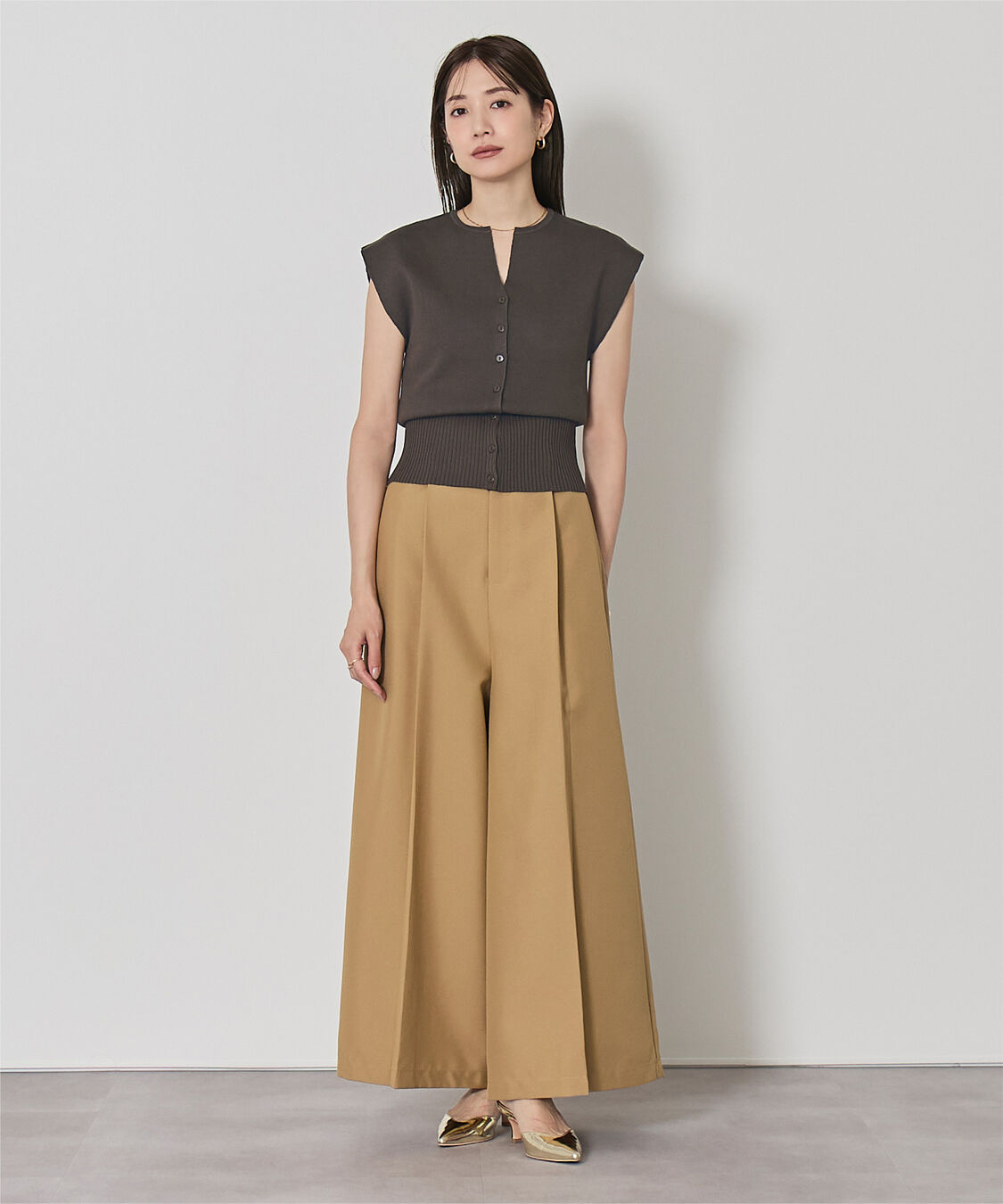 ur's「ウエストシェイプキーネックニット」|ニット・セーター|