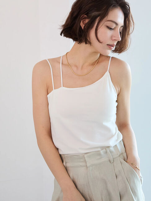 Te chichi「シームレスカップ付きアシメキャミソール《2025spring catalog item》」|キャミソール|オフホワイト
