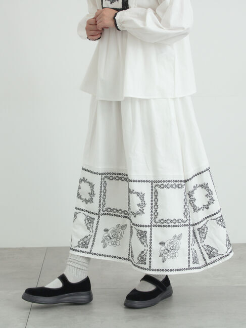 Samansa Mos2「裾モチーフ刺繍ギャザースカート」|スカート|