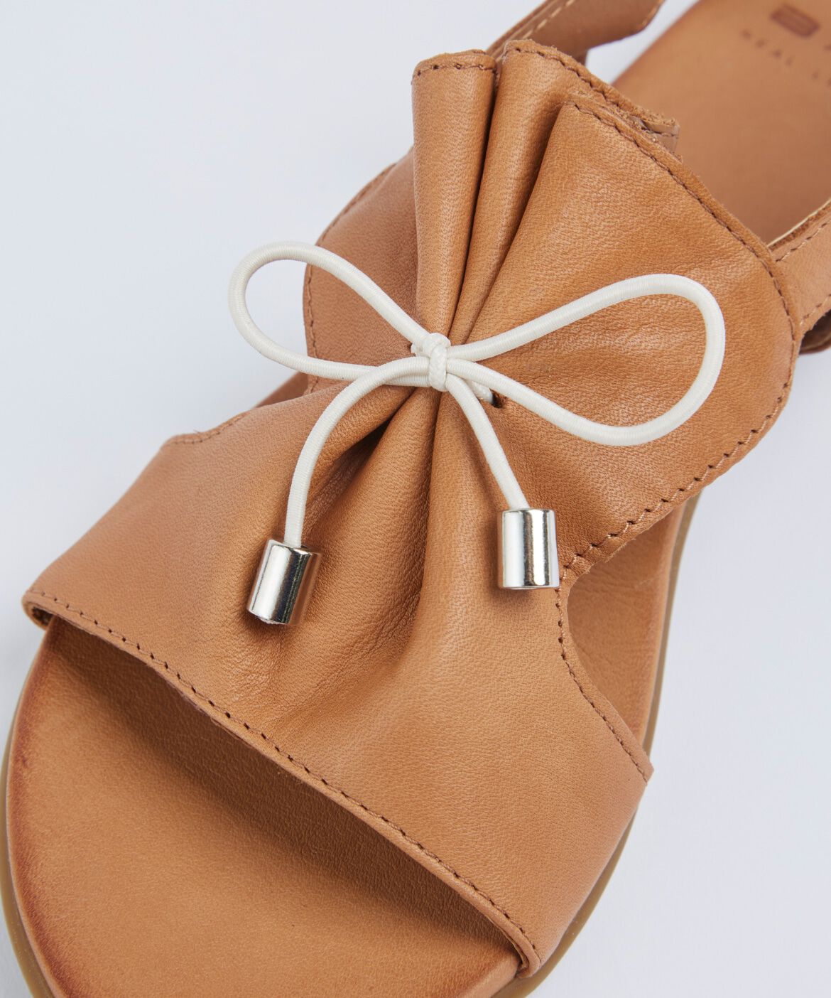 DAY by DAY it&rsquo;s international「KIRA99レザーサンダル《BARI（バリ）》」|サンダル|