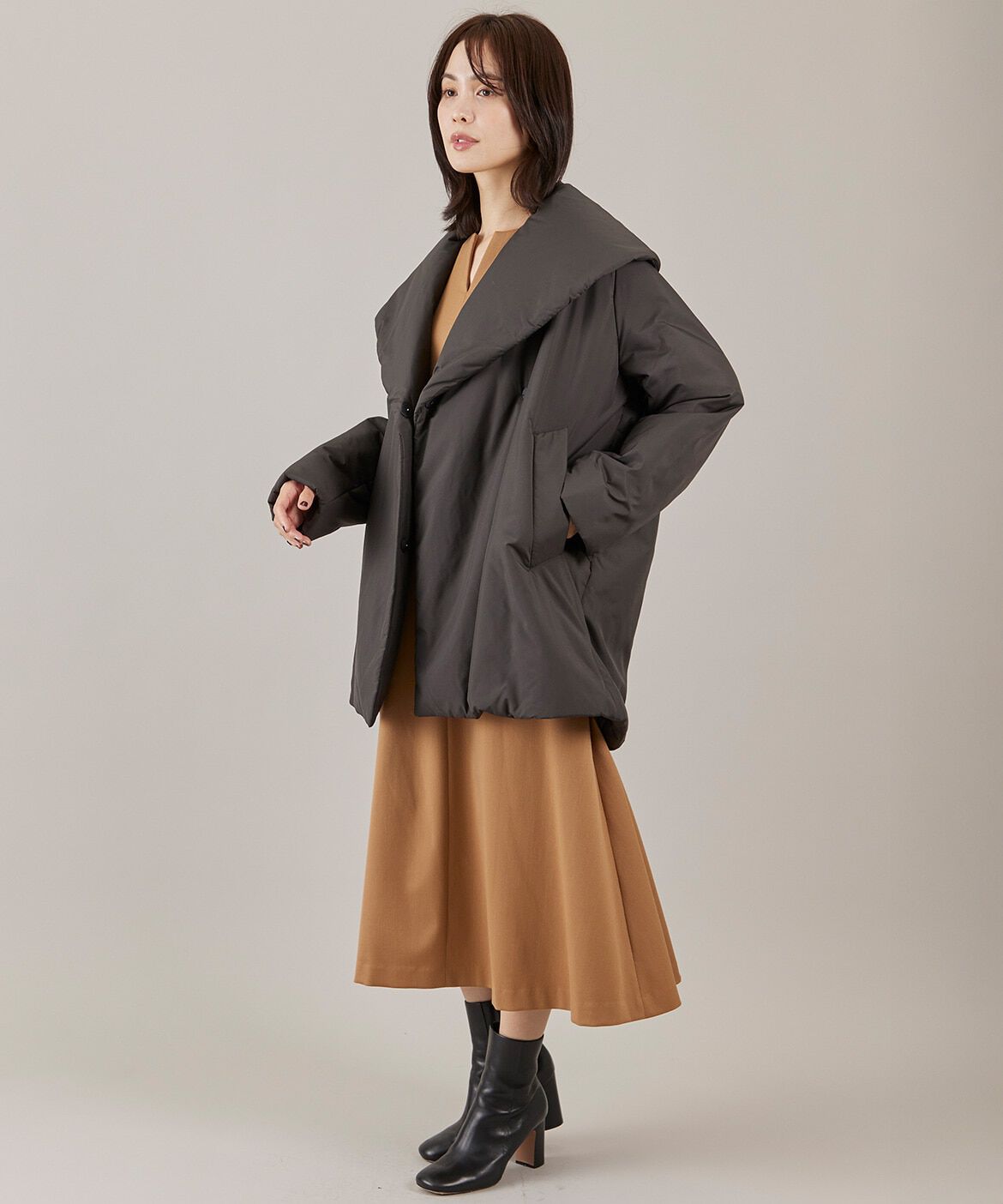 INED「ショールカラーミドル丈中綿コート《LIMONTA EAST》」|ピーコート|