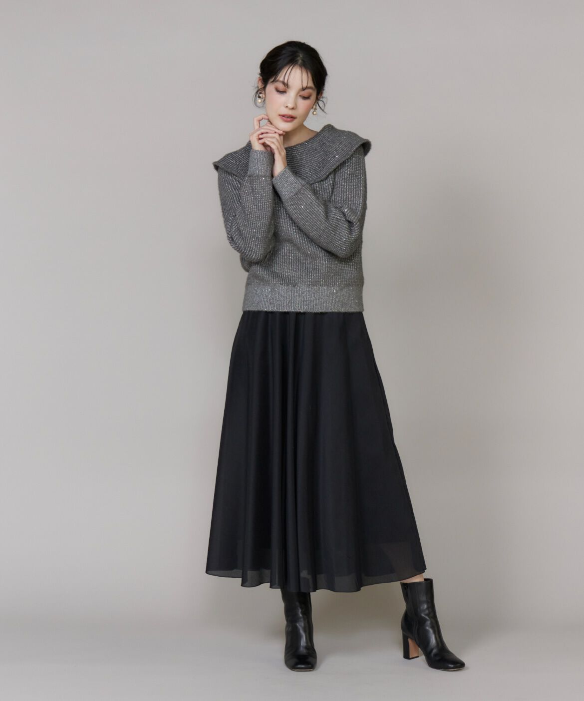 INED「オフショルダー風グリッターニット」|ニット・セーター|