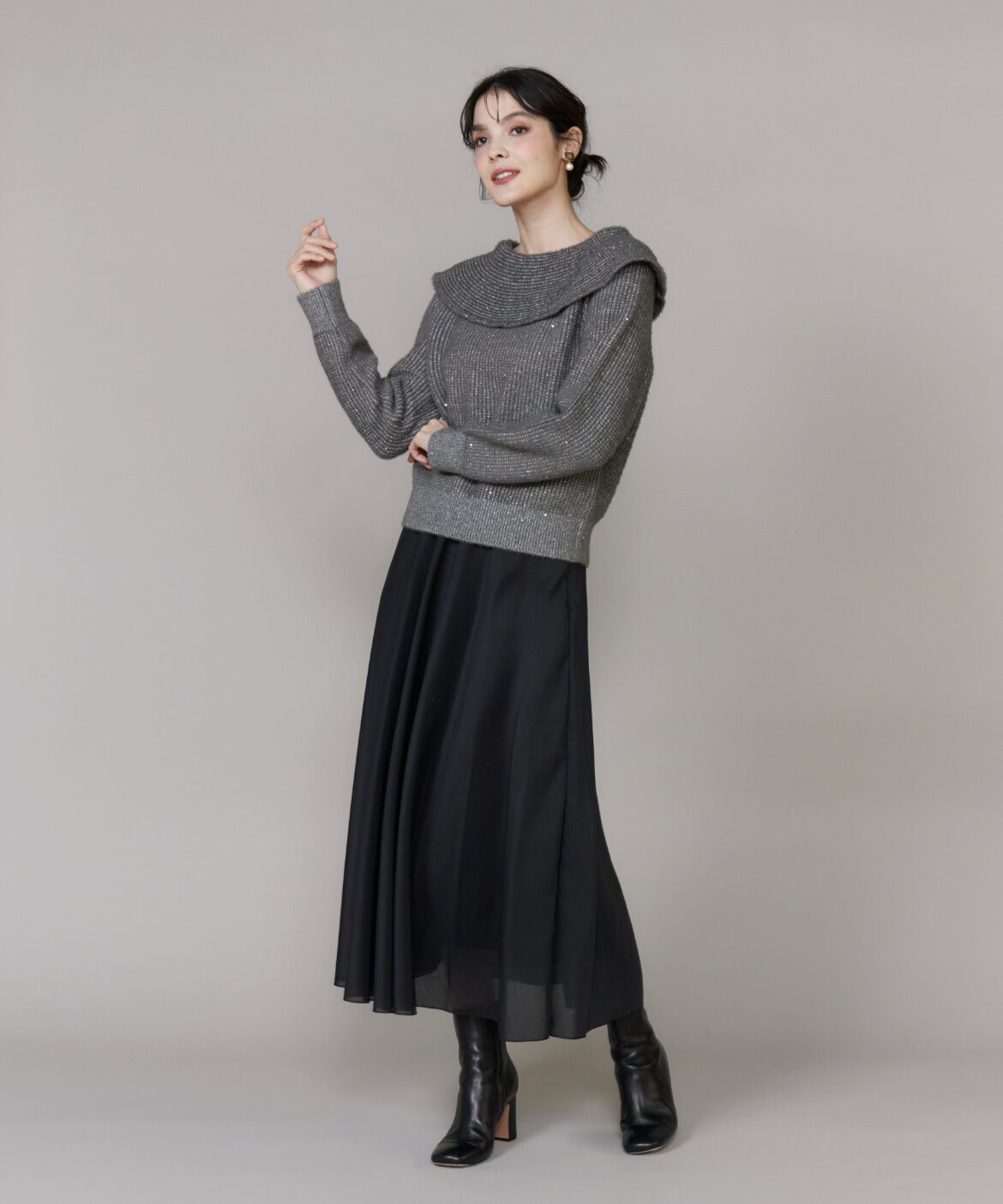 INED「《大きいサイズ》オフショルダー風グリッターニット」|ニット・セーター|