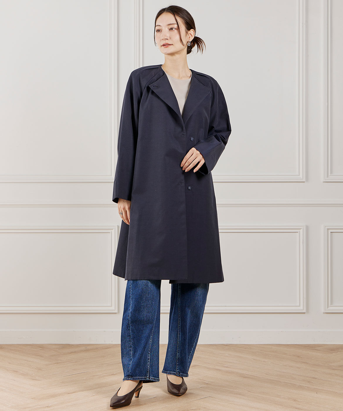 INED「《大きいサイズ》ノーカラーコート」|ステンカラーコート|