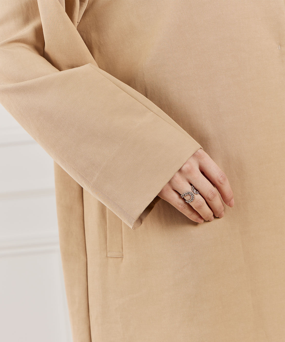 INED「《大きいサイズ》ノーカラーコート」|ステンカラーコート|