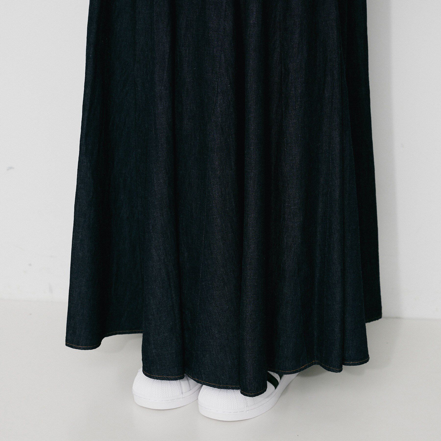 UNTITLED「【Munich】デニムマキシフレアスカート」|スカート|