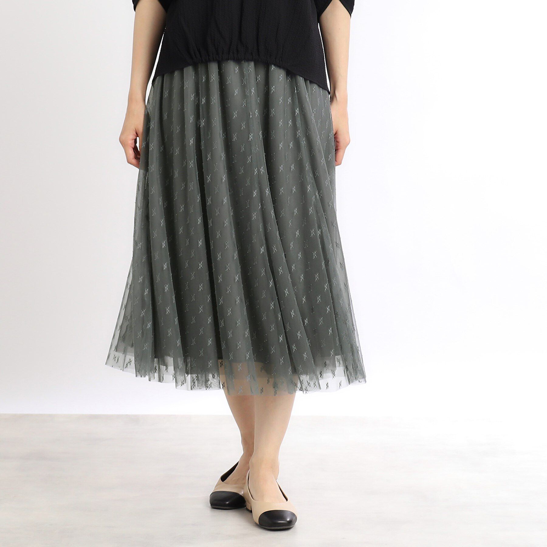 Reflect「【人気♪／手洗い可／ウエスト総ゴム】幾何柄チュールスカート」|スカート|グレー(412)
