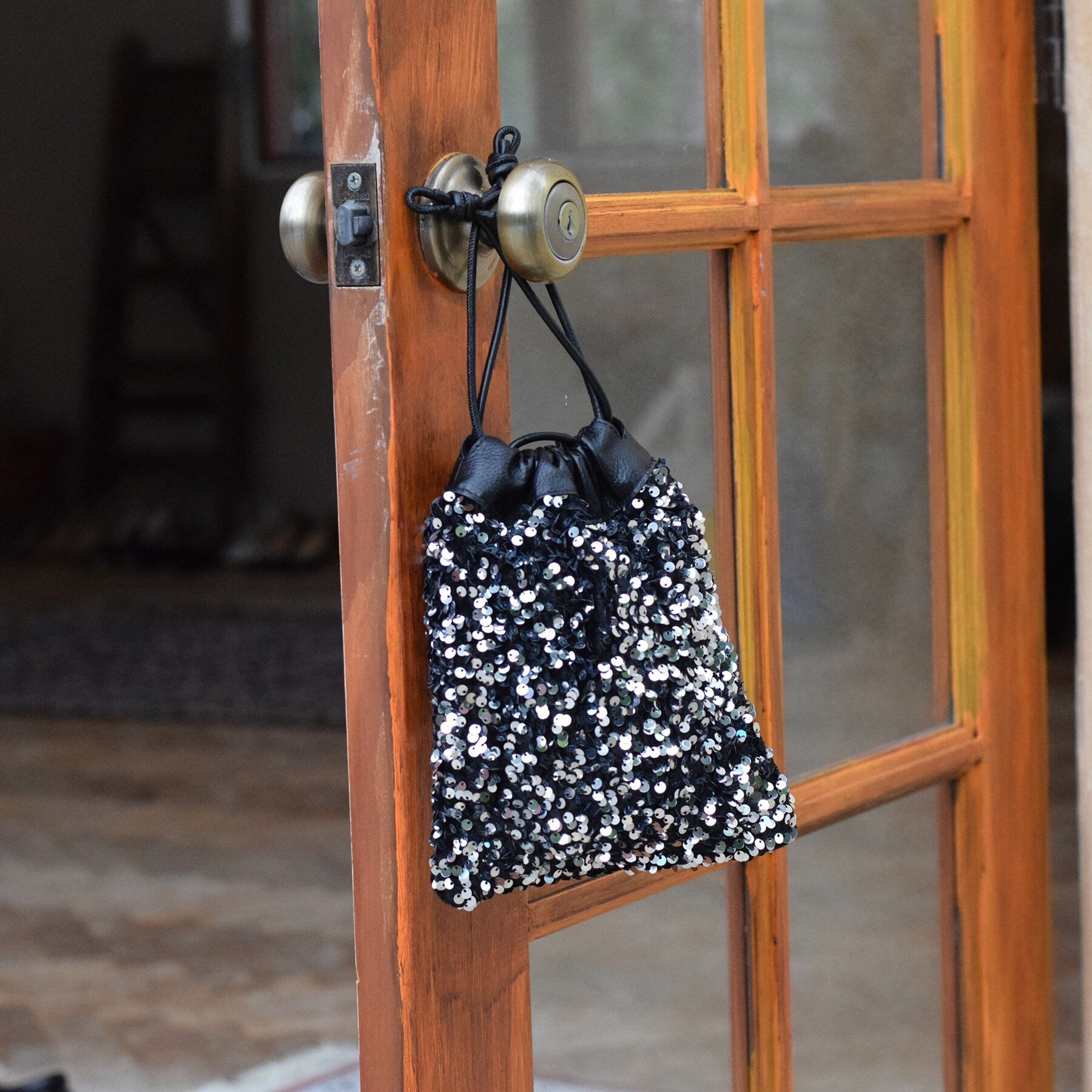 DRESSTERIOR「スパンコール2WAYポシェット」|ショルダー・メッセンジャー|ブラックシルバー(0