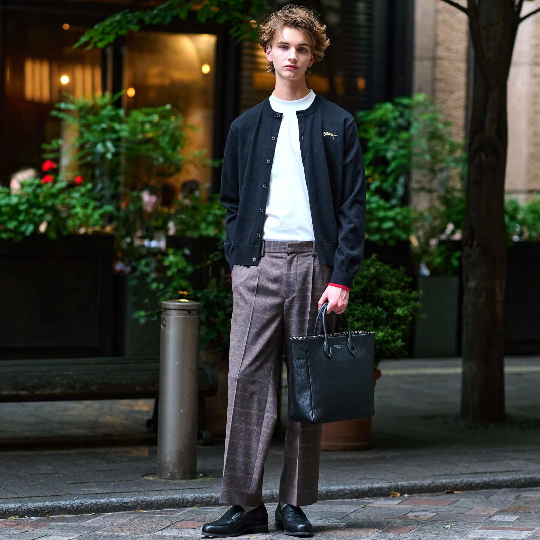 DRESSTERIOR「【Monomax11月号掲載】タイガーエンブロイダリー ラウンドネックカーディガン」|カーディガン|