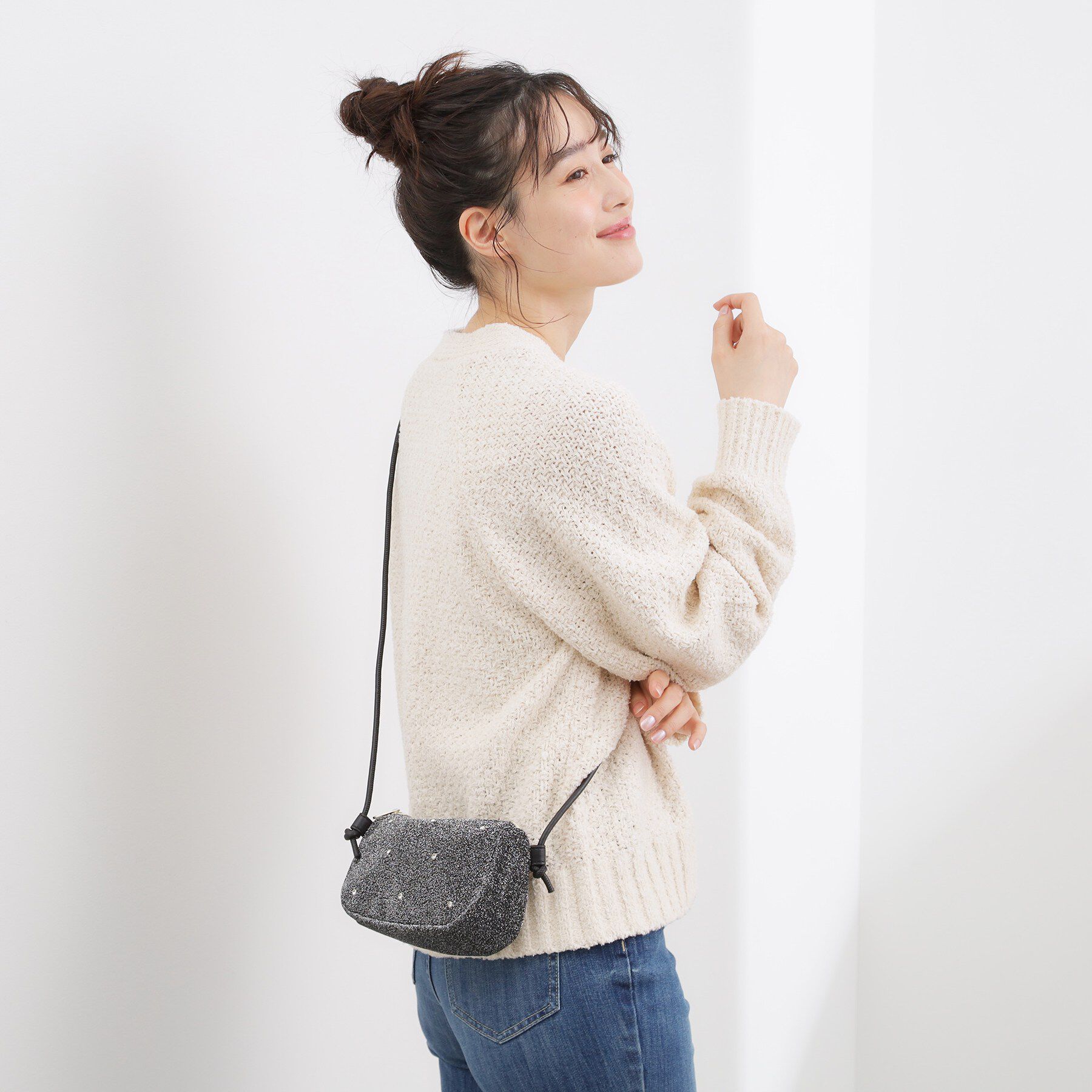 grove「キラスタッズラウンドミニショルダー」|ショルダー・メッセンジャー|