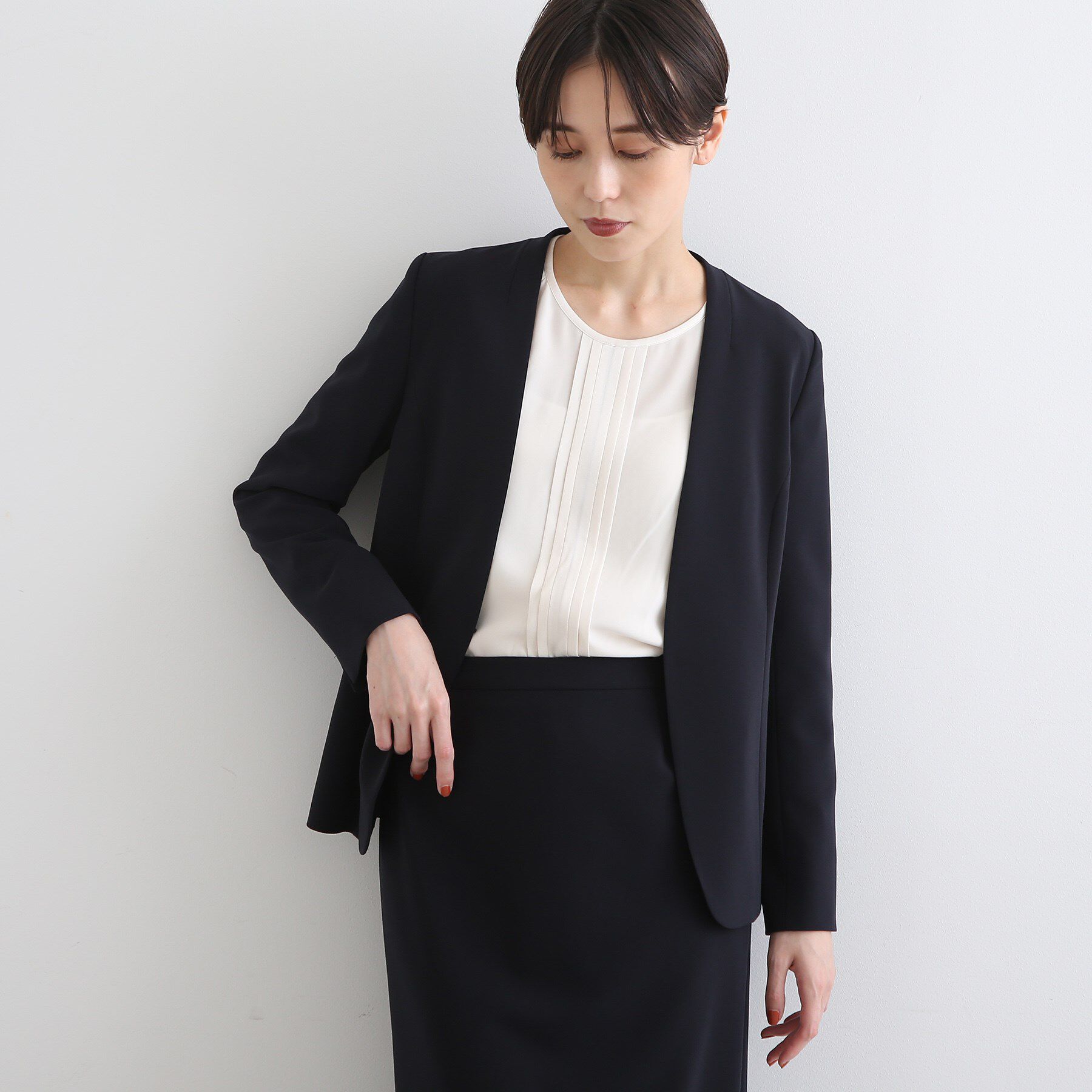 INDIVI「【洗える/UVケア/エコ/日本製】ストレッチノーカラージャケット」|スーツ|ネイビー(093)