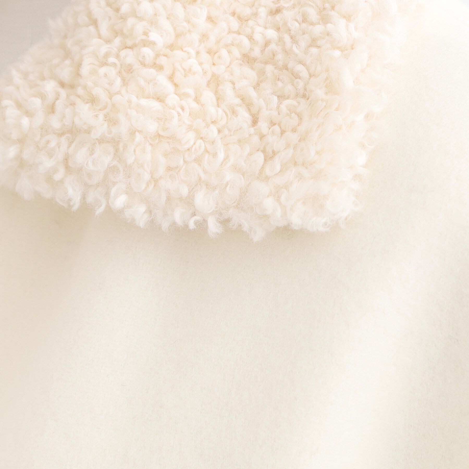 INDIVI「【トレンド◎】カーリーフェイクファーロングウール混コート」|ステンカラーコート|