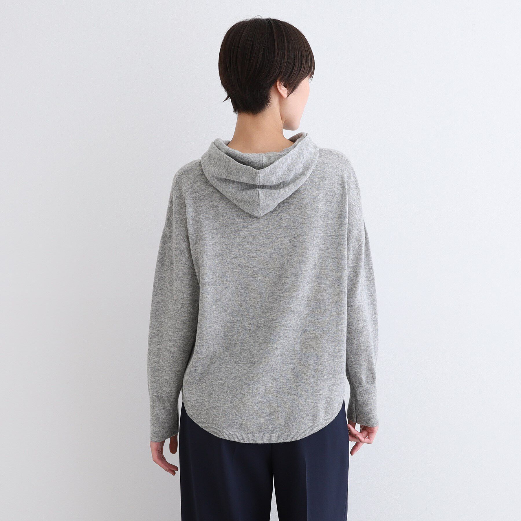 INDIVI「【カシミヤ混／洗える】フーディーニットパーカー」|ニット・セーター|