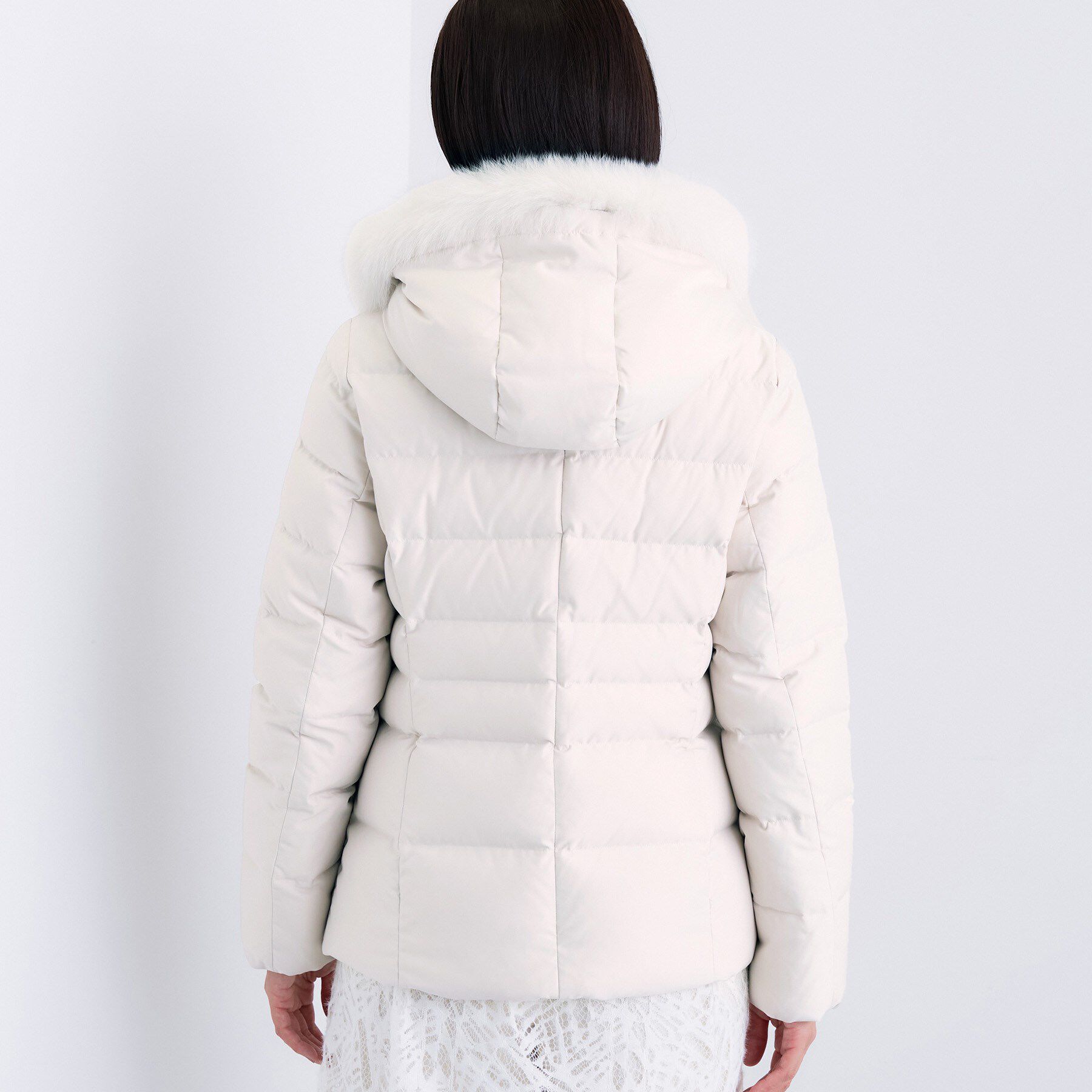 INDIVI「【名品／撥水／抗菌防臭】ショート丈リサイクルダウンコート」|ダウン|