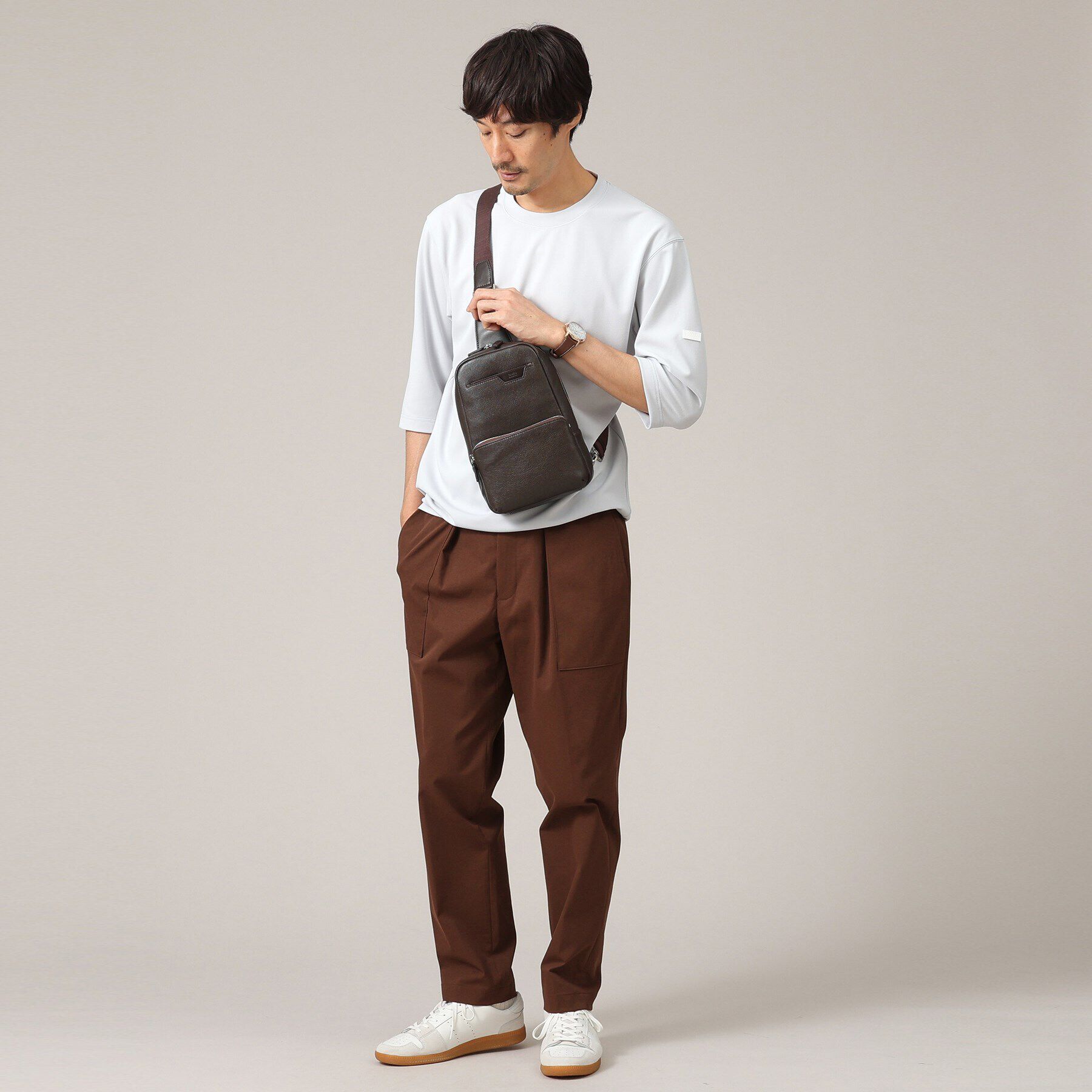 TAKEO KIKUCHI「【カードケース付き】シュリンクレザーボディバック」|その他|