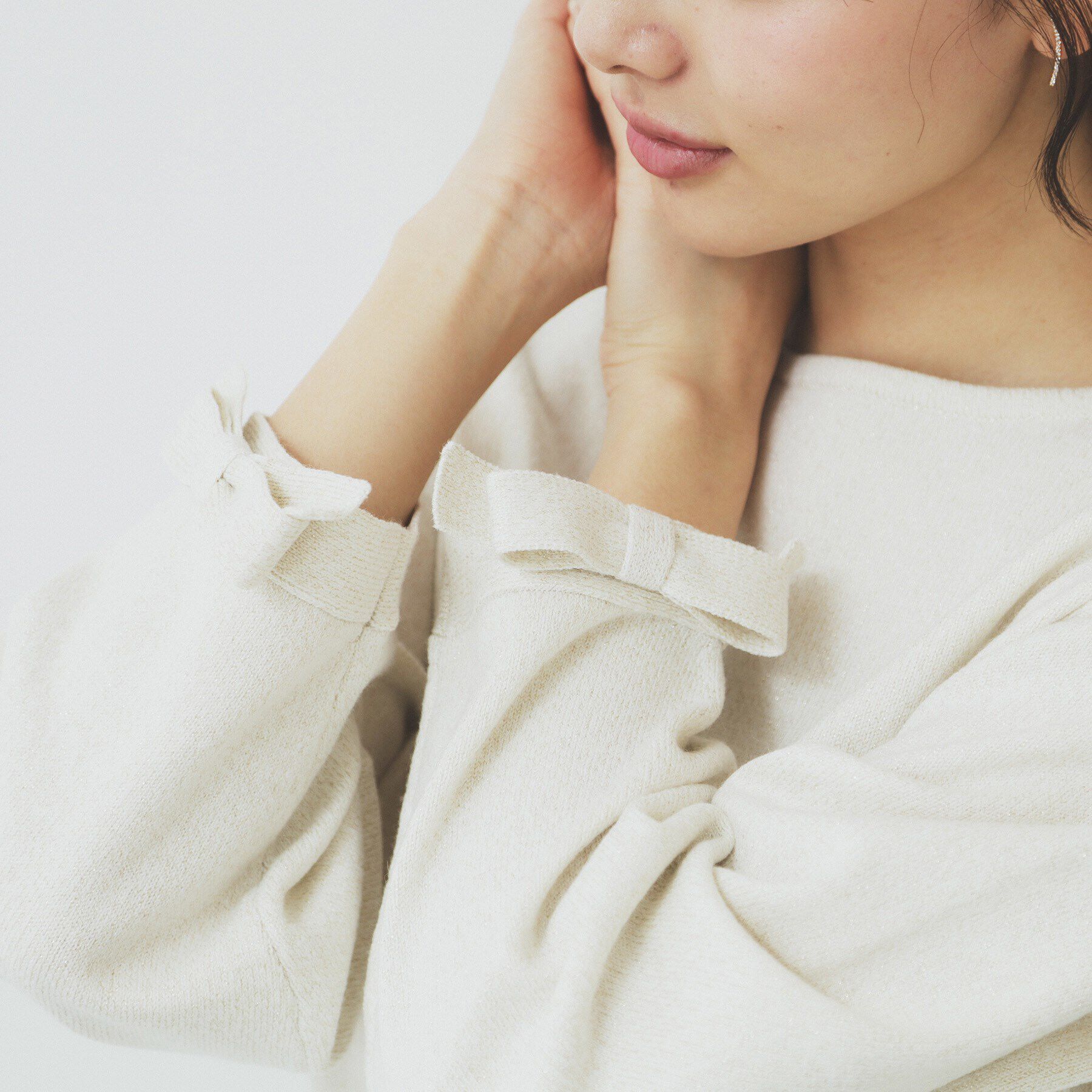 index「ラメリボンスリーブ二ット【洗濯機洗い可/抗ピル】」|ニット・セーター|