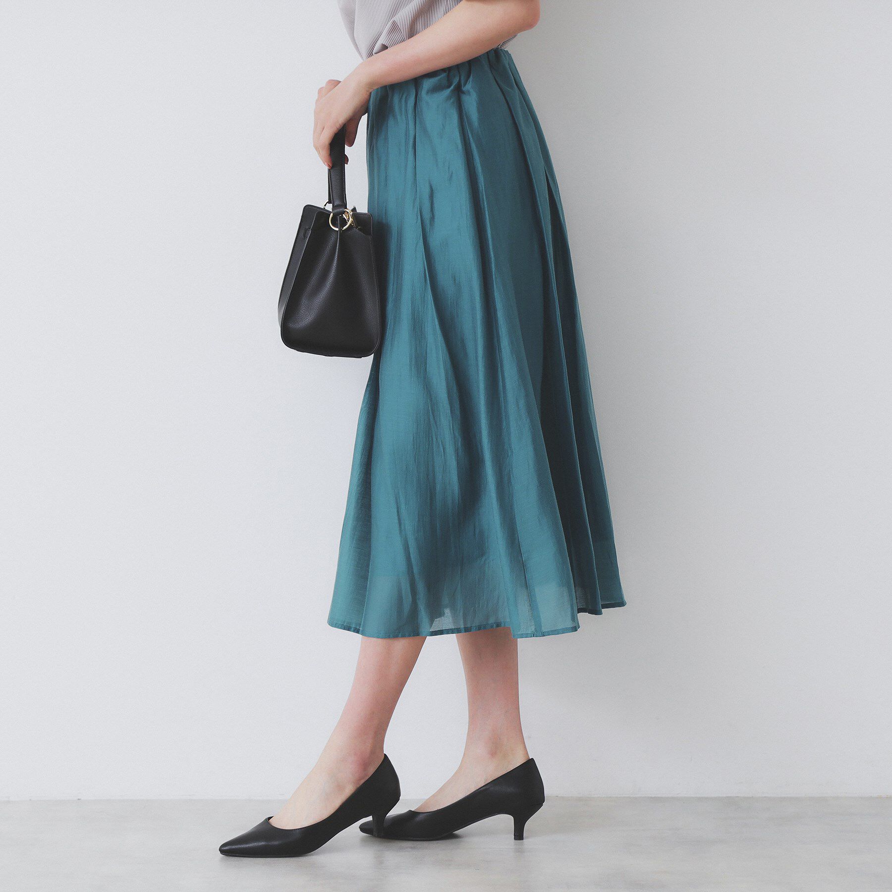 index「シアーギャザーフレアスカート【洗濯機洗い可】」|スカート|