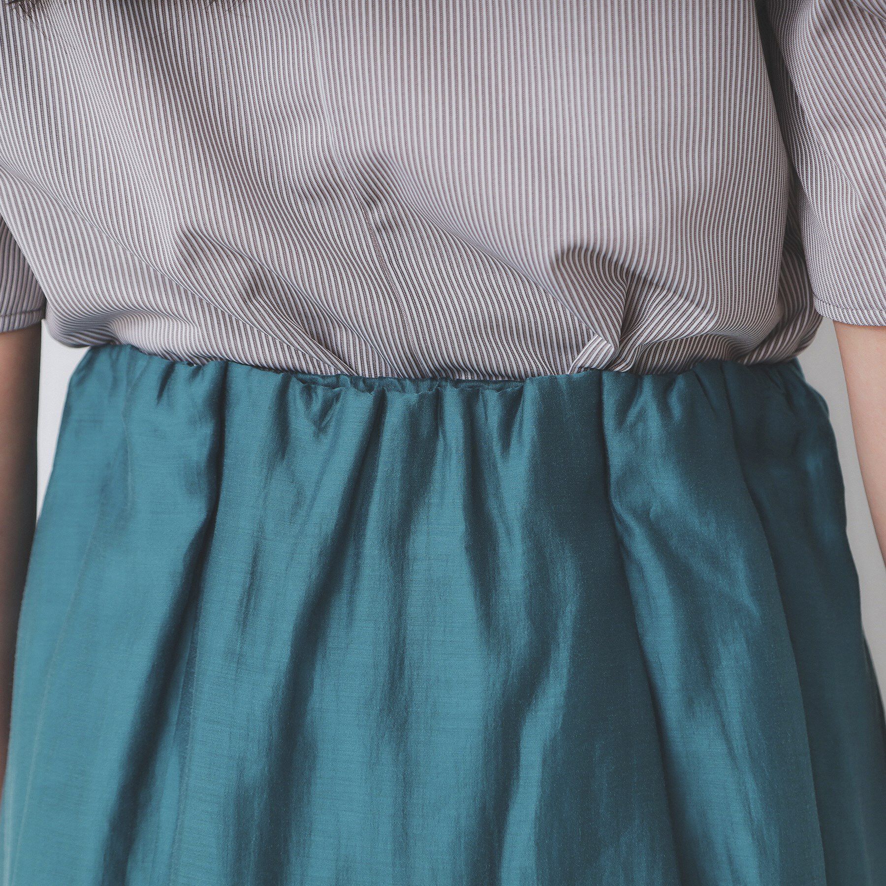 index「シアーギャザーフレアスカート【洗濯機洗い可】」|スカート|