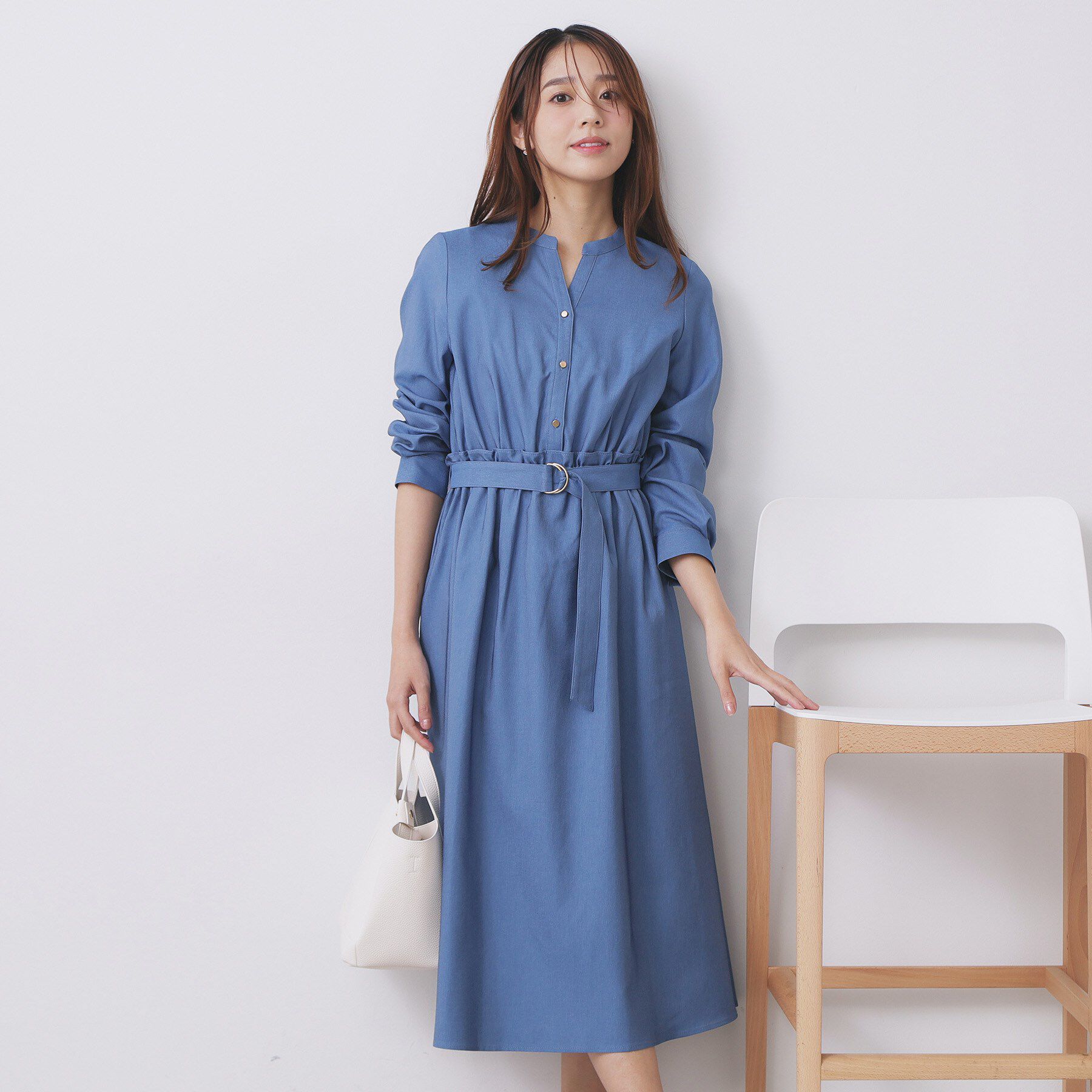 index「シャンブレーツイルドッキングフレアワンピース【洗濯機OK/イージーアイロン】」|ワンピース|