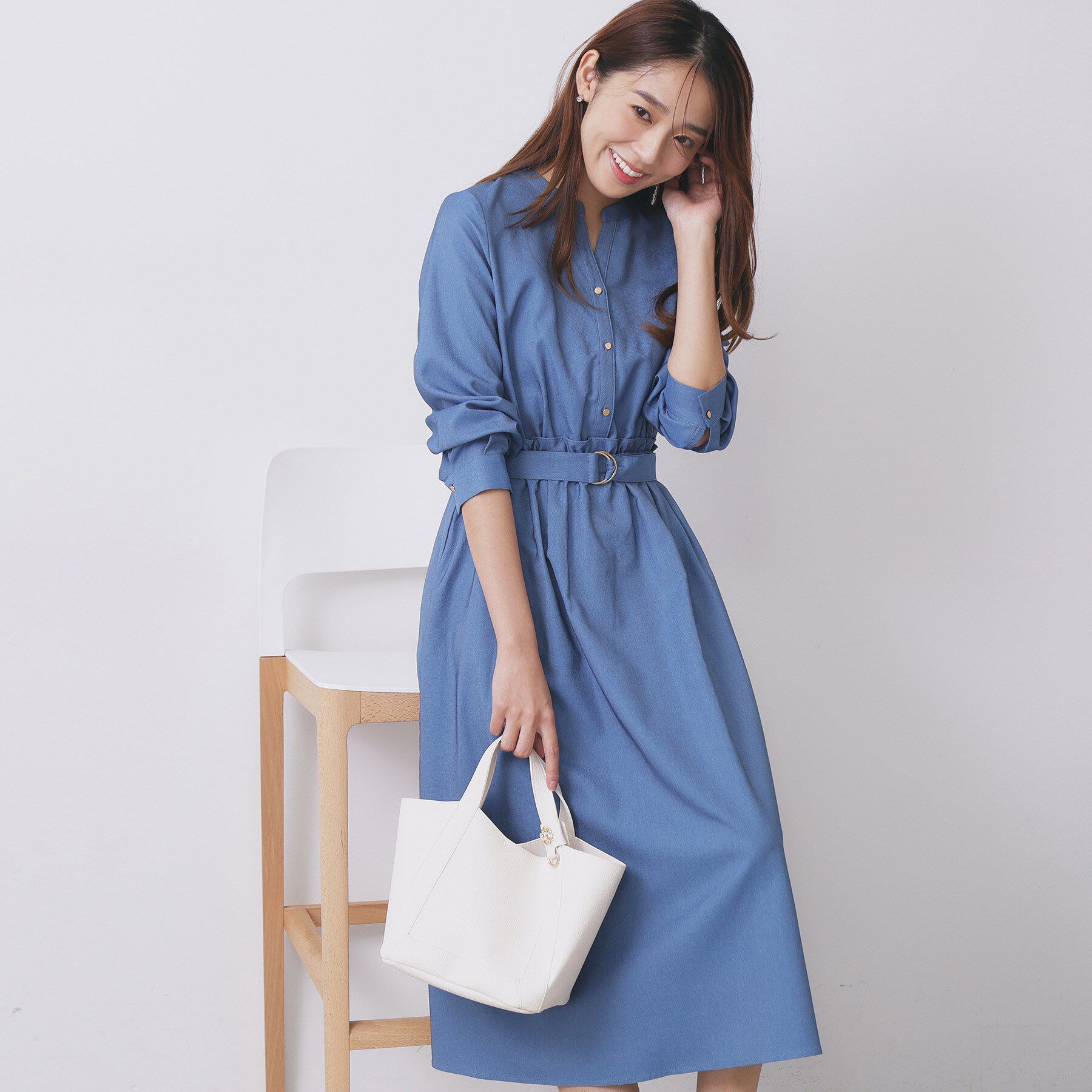 index「シャンブレーツイルドッキングフレアワンピース【洗濯機OK/イージーアイロン】」|ワンピース|ブルー(093)