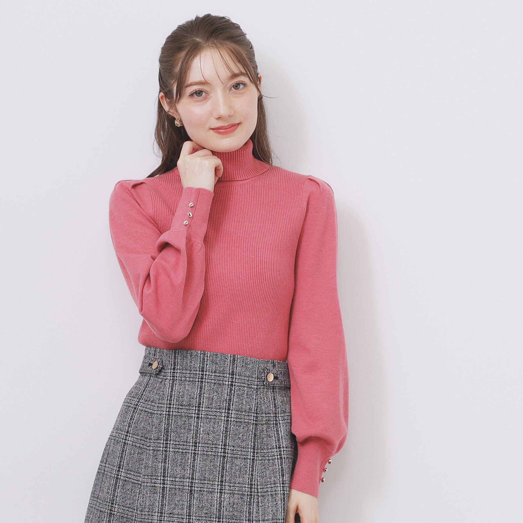 index「タートルネックタックパフスリーブニット【洗濯機OK】」|ニット・セーター|ピンク(873)