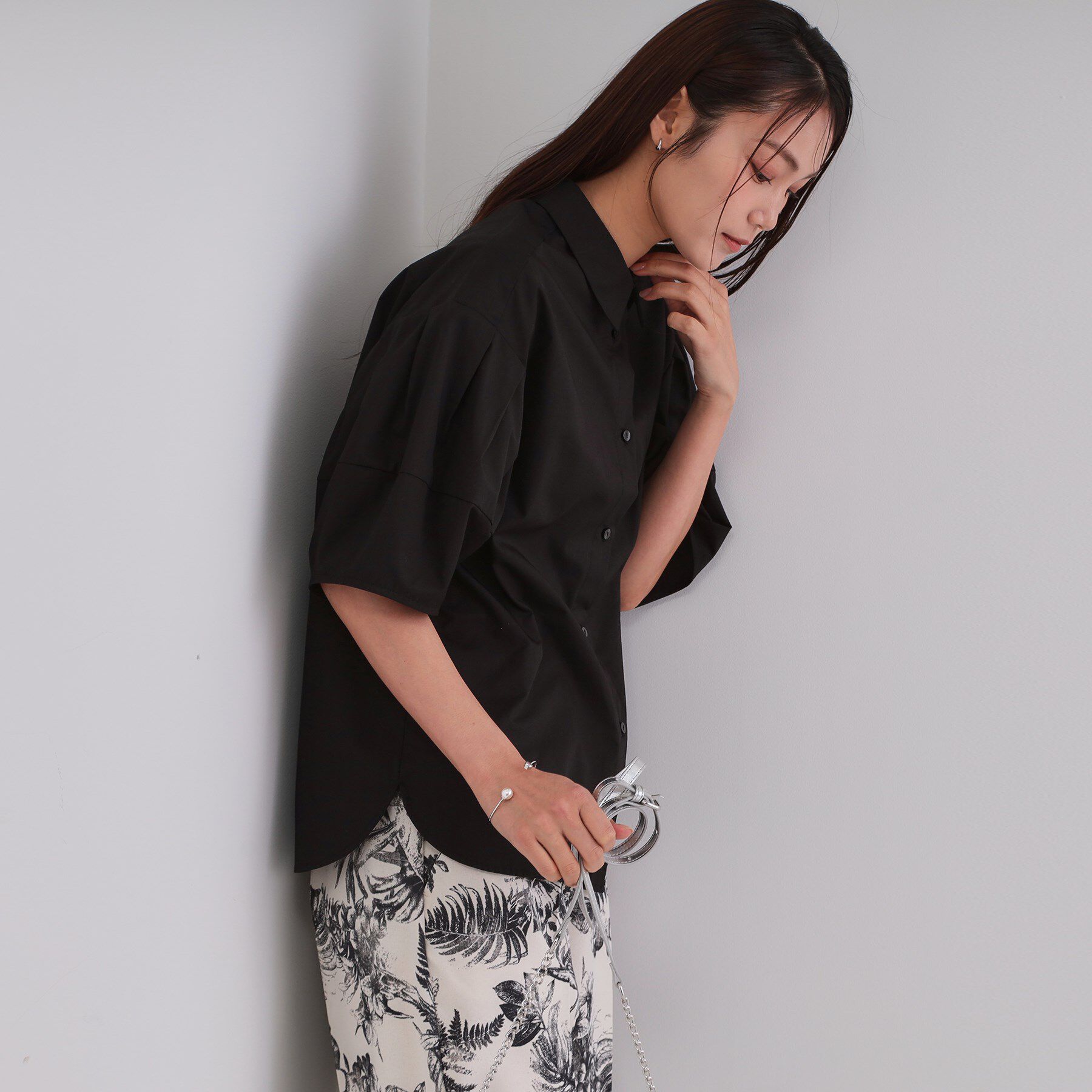 OPAQUE.CLIP「《美人百花掲載》ランタンスリーブシャツ【洗濯機洗い可】」|シャツ・ブラウス|