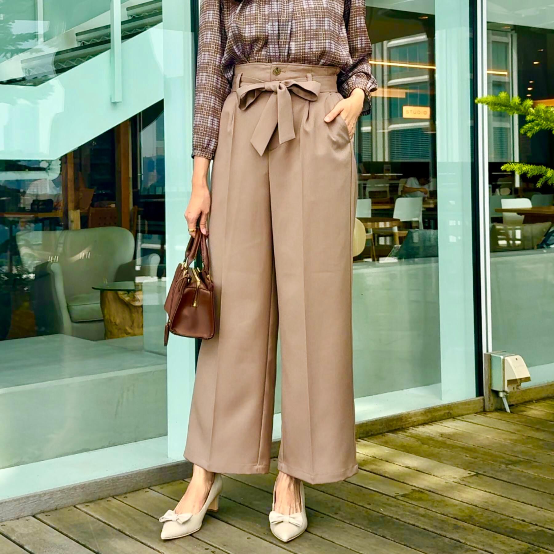 Couture broach「【帯電防止・通勤】ウエストリボン サスペンダー付きワイドパンツ」|その他|