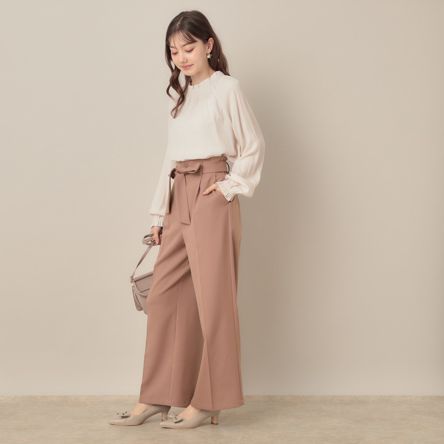 Couture broach「【帯電防止・通勤】ウエストリボン サスペンダー付きワイドパンツ」|その他|