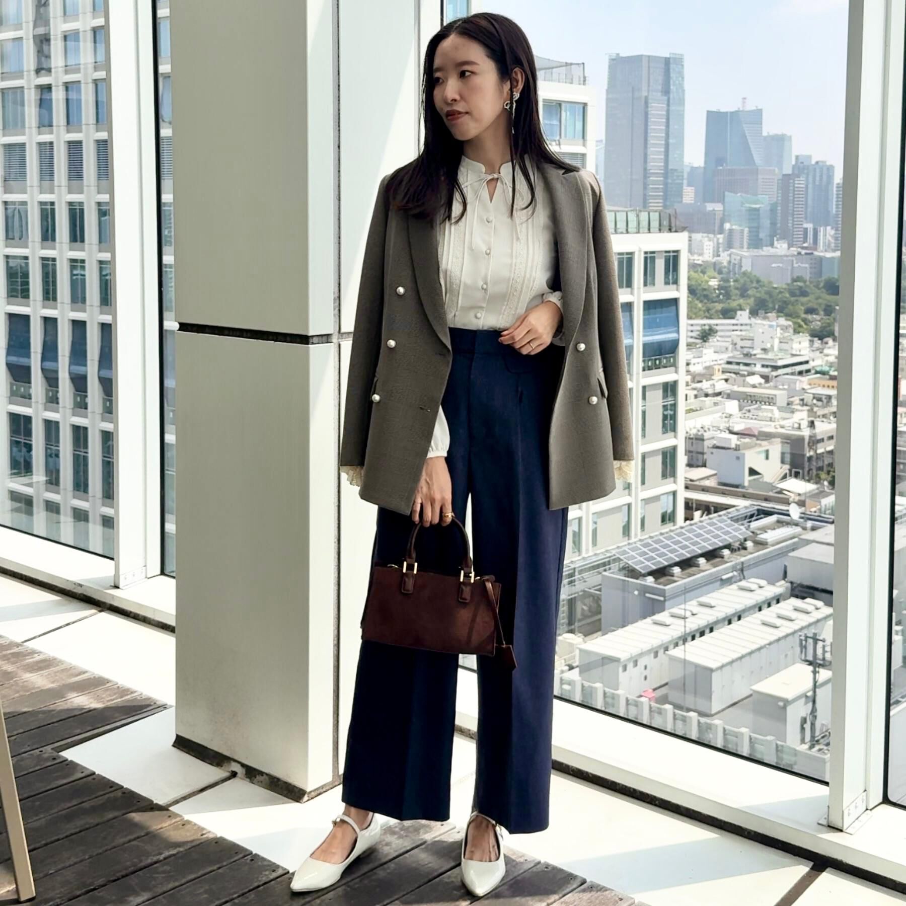 Couture broach「【高見え・きれいめ・通勤】レースカフス パール調釦テーラードジャケット」|テーラードジャケット|