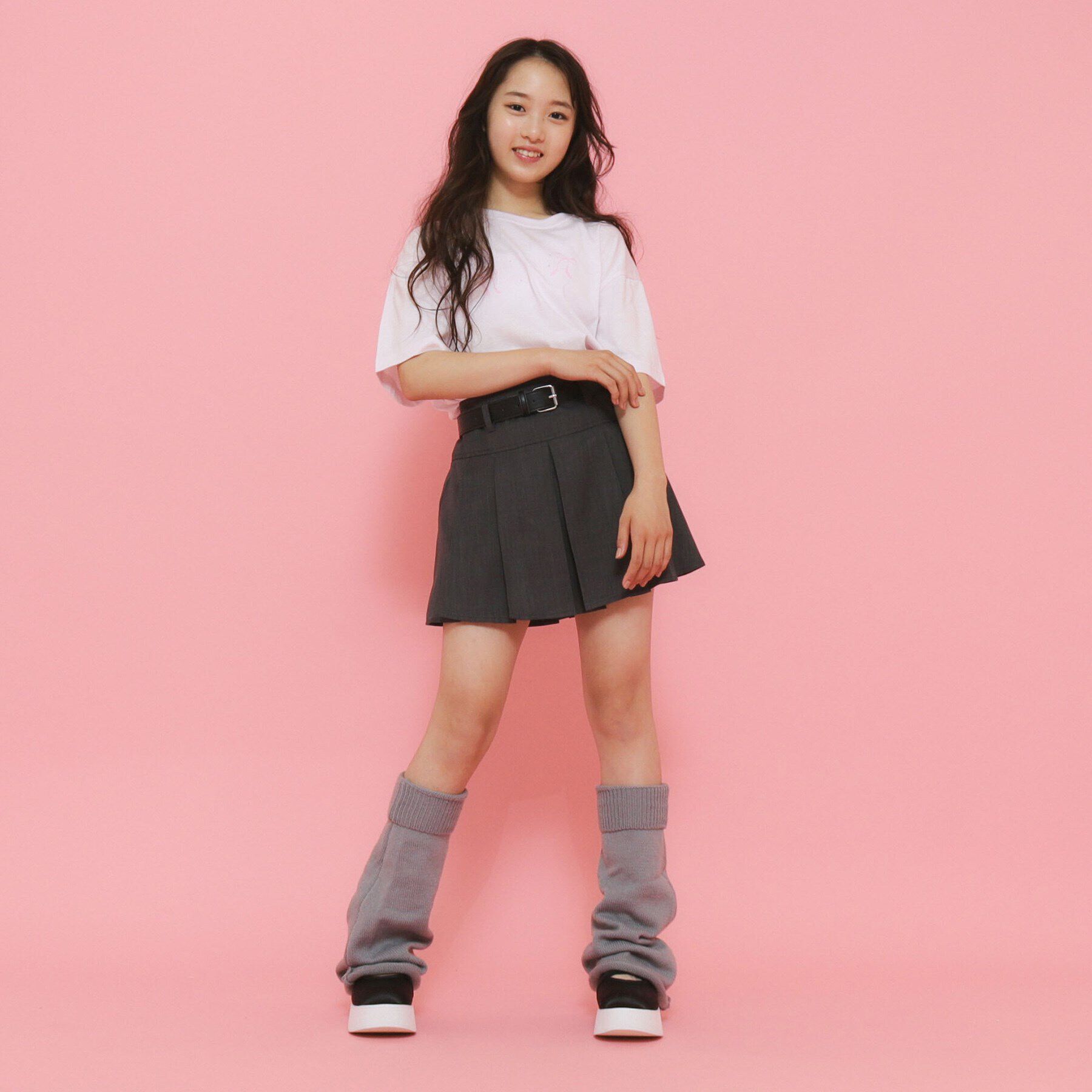 PINK-latte「リボンロゴプリントラインストーン付きTシャツ」|Tシャツ・カットソー|