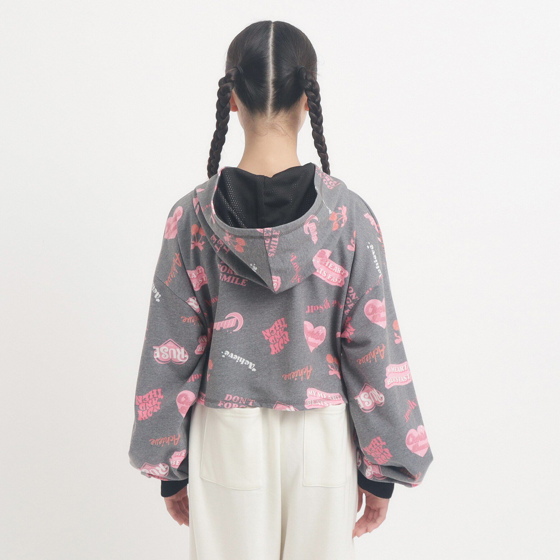 PINK-latte「【るーつくコラボ】総柄プリントショートフーディー」|パーカー|