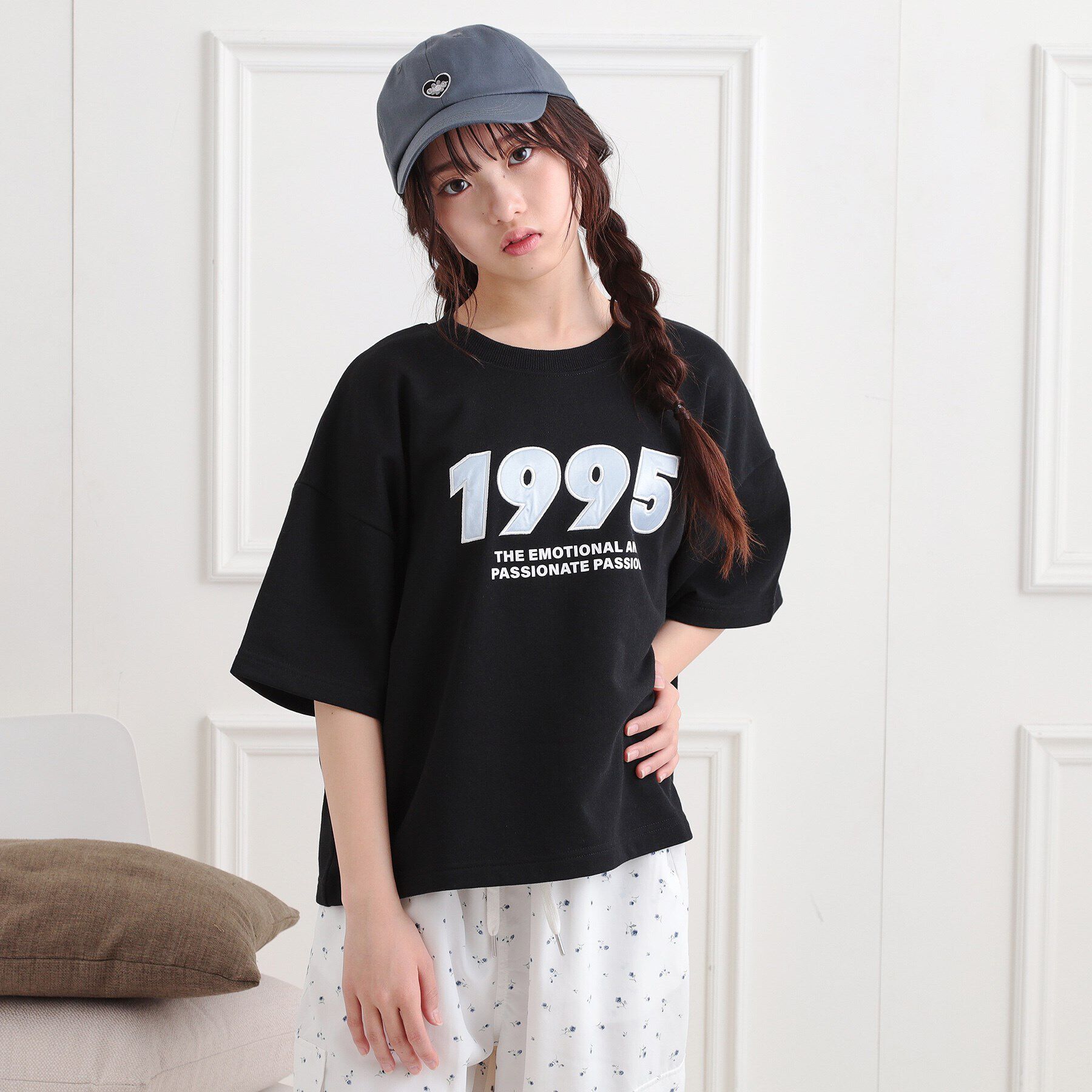 PINK-latte「ミニ裏デザインアップリケTシャツ」|Tシャツ・カットソー|