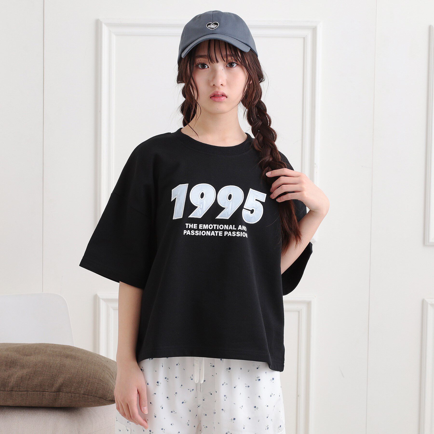 PINK-latte「ミニ裏デザインアップリケTシャツ」|Tシャツ・カットソー|ブラック(019)